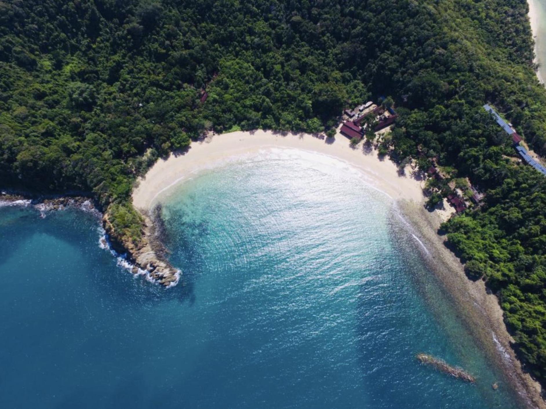 Dolphin Bay Island Resort Kota Belud Exterior photo